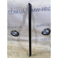 Уплотнитель стекла двери