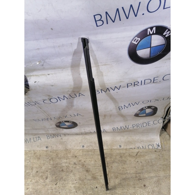 Молдинг стекла (кузов и элементы) Volkswagen Passat B7 2014 1.8