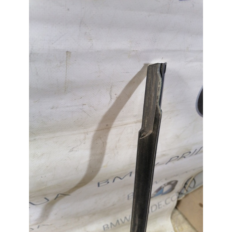 Молдинг стекла (кузов и элементы) Volkswagen Passat B7 2014 1.8