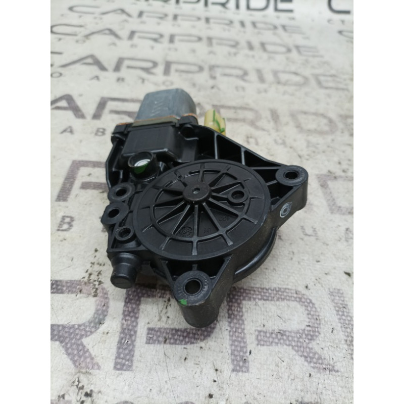 Мотор стеклоподъемника (электрика) KIA Sorento UM 2013 2.4 834601u000