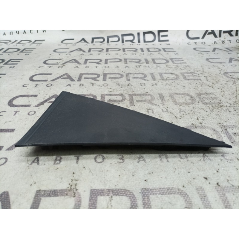 Молдинг двери (уголок) внешний (наружные элементы кузова) KIA Sorento UM 2013 2.4 838402p000