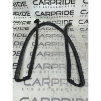 Уплотнитель капота