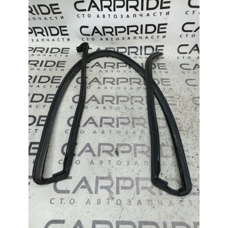 Уплотнитель капота (кузов и элементы) Mini Cooper R53 S R53 2006 1.6 51717058137