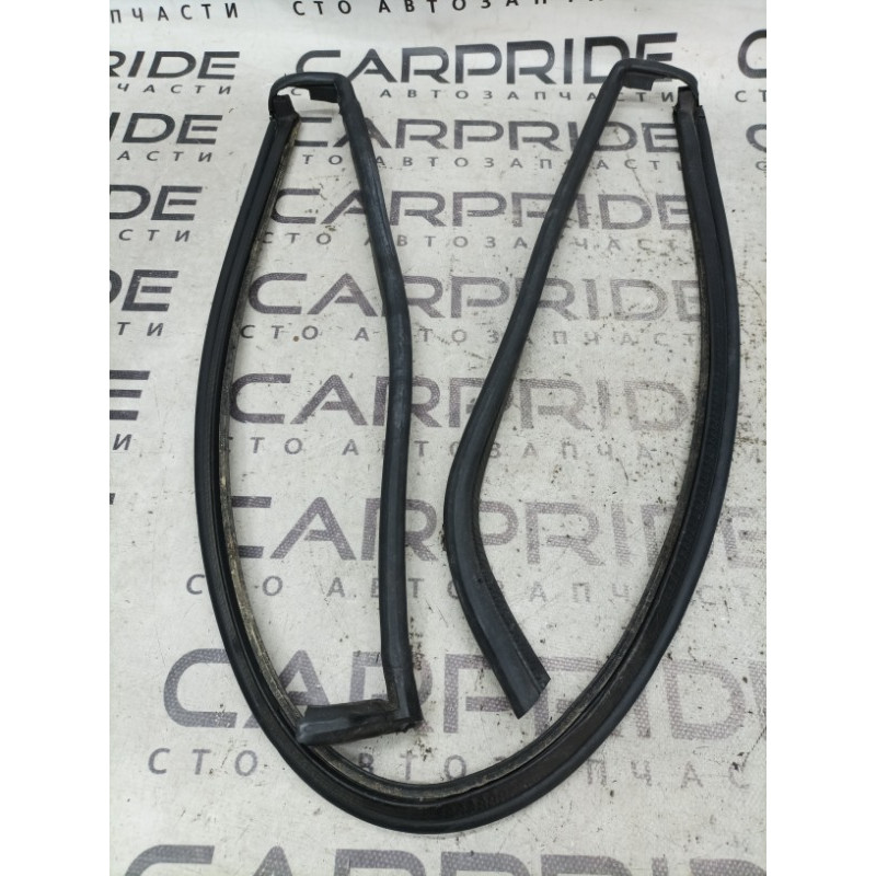 Уплотнитель капота (кузов и элементы) Mini Cooper R53 S R53 2006 1.6 51717058137