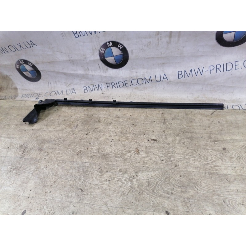 Внутрішній молдинг скла (зовнішні елементи кузова) BMW 3-series E92 2010 3.0 N54 51337119089
