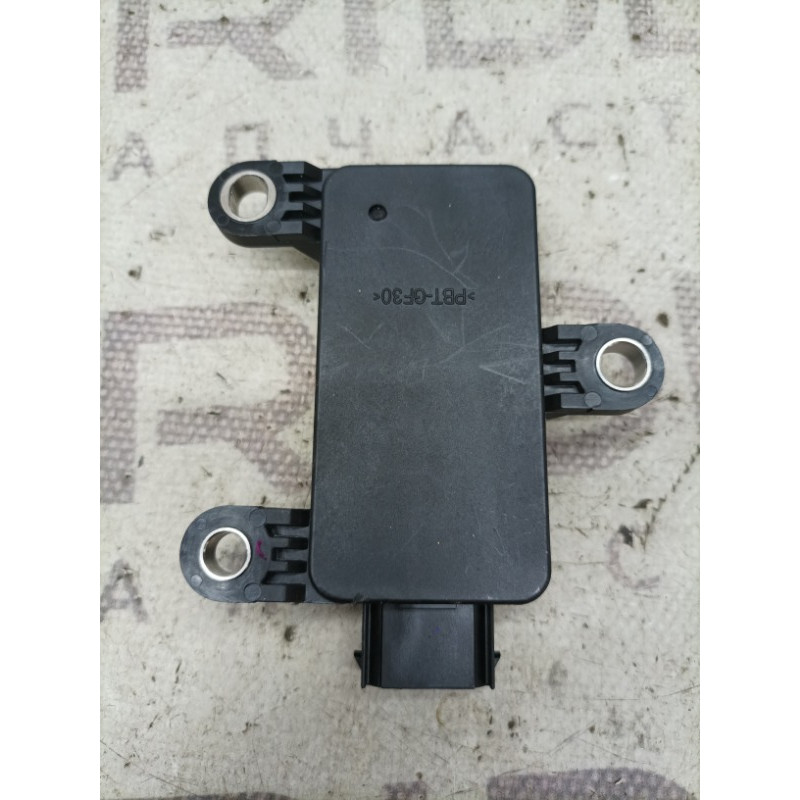 Датчик поперечного ускорения (ESP) (электрика / датчики) KIA Optima TF 2015 2.4 956903v100