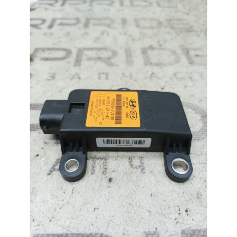 Датчик поперечного ускорения (ESP) (электрика / датчики) KIA Optima TF 2015 2.4 956903v100