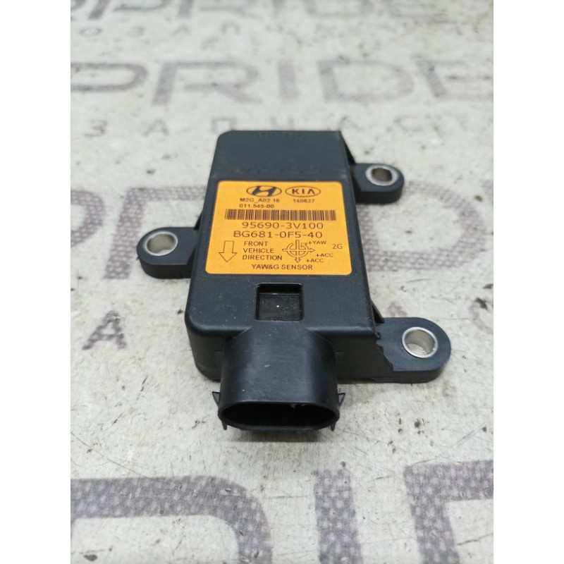 Датчик поперечного ускорения (ESP) (электрика / датчики) KIA Optima TF 2015 2.4 956903v100