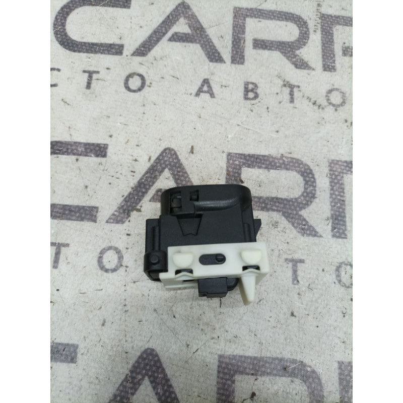 Кнопка стеклоподъемника (электрика / кнопки) Mercedes-Benz C-class W203 2007 3.0 a2038200210