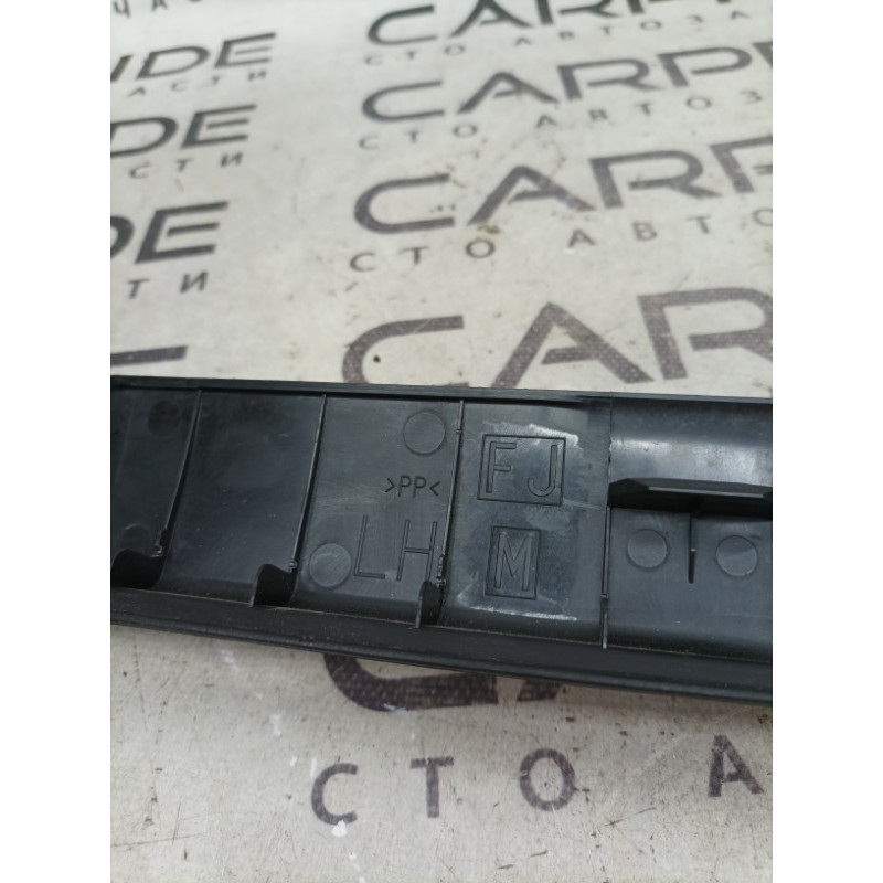Накладка на порог (кузов и элементы) Subaru Impreza WRX 2019 94060fj050
