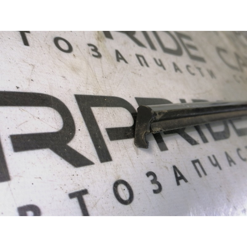 Молдинг стекла (кузов и элементы) Mini Cooper R53 S R53 2006 1.6 51367071672