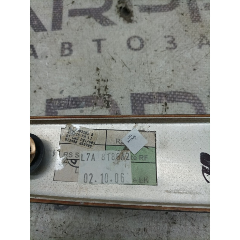 Декоративная накладка карты двери (салон) Mercedes-Benz C-class W203 2007 3.0 a2037201722