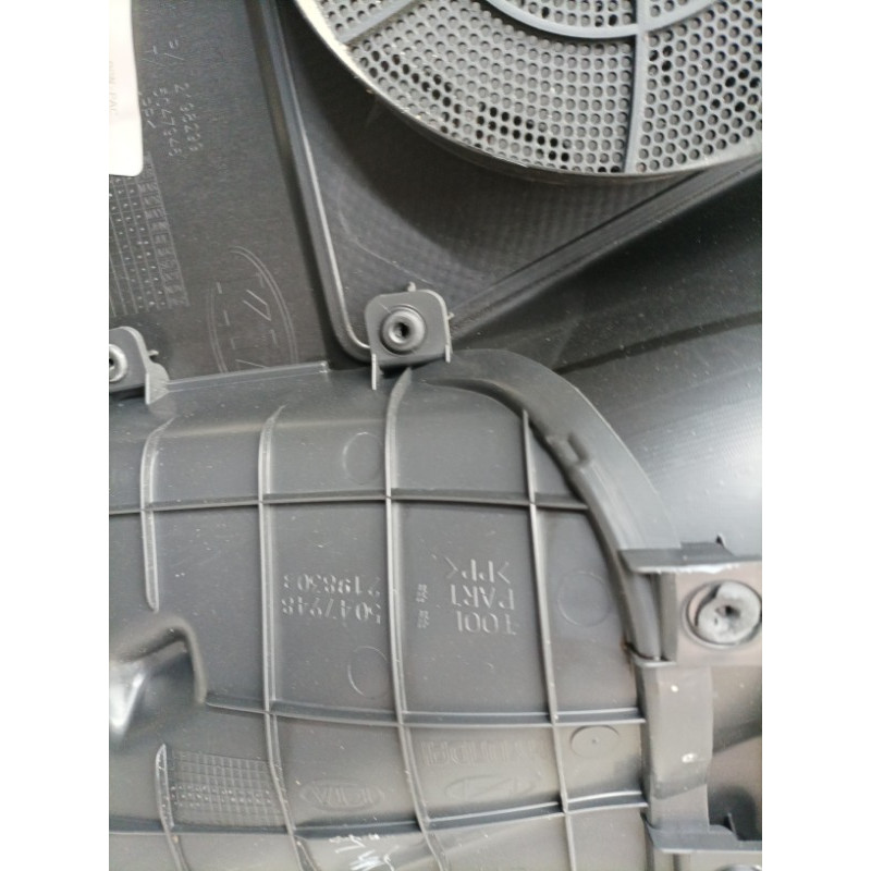 Дверная карта (салон) KIA Sorento UM 2013 2.4 833011u501am2