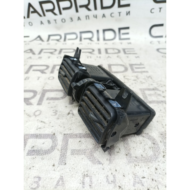 Дефлектор воздуховода (салон) Infiniti QX60 L50 2015 3.5 687943JA0A