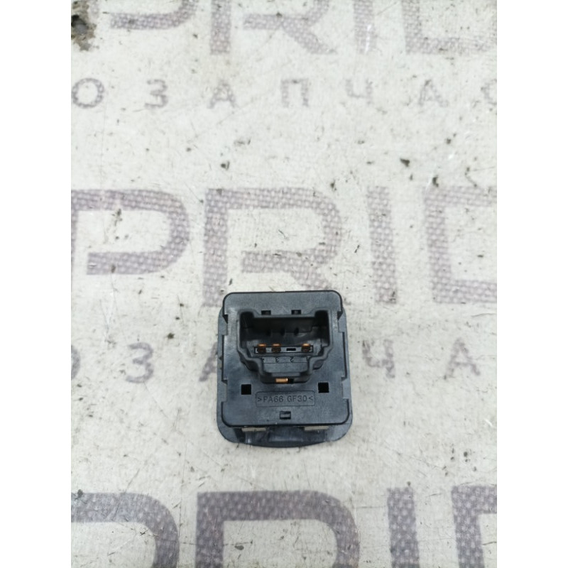 Розетка (электрика) Infiniti QX60 L50 2015 3.5 253273ja0a