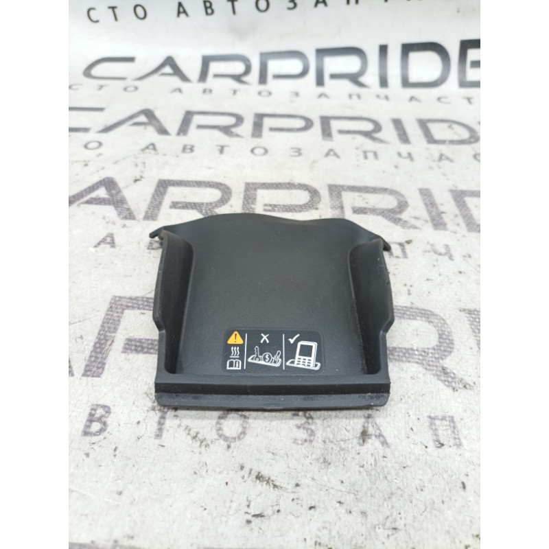 Коврик центральной консоли (салон) Cadillac Xt5 1 2016 3.6 84147057