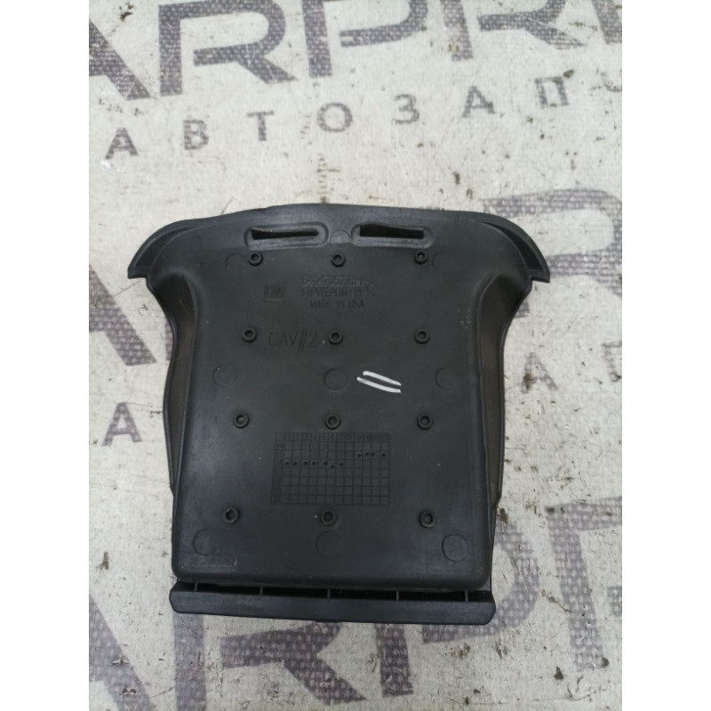 Коврик центральной консоли (салон) Cadillac Xt5 1 2016 3.6 84147057