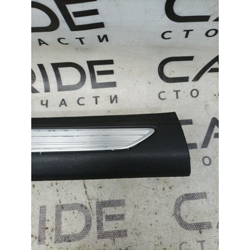 Накладка на порог (кузов и элементы) Cadillac Xt5 1 2016 3.6 84205993