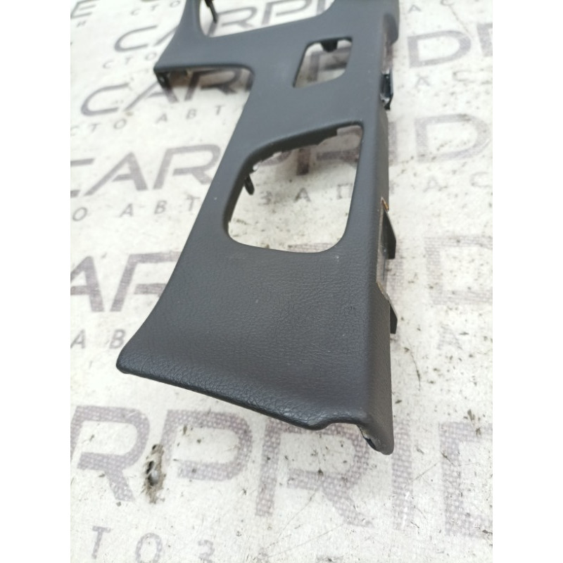 Накладка центральной консоли (салон) Cadillac Xt5 1 2016 3.6 23494838