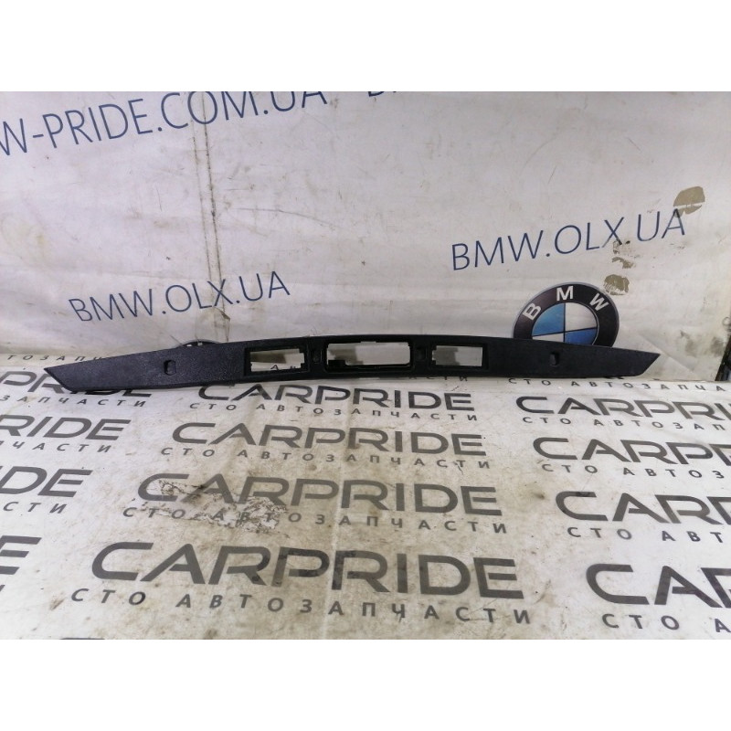 Панель подсветки номера (кузов и элементы) Jeep Cherokee KL 2014 3.2 5RN33RXFAA