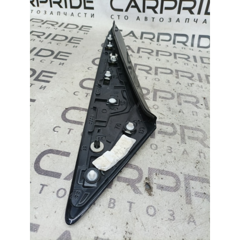 Молдинг стойки внешний (наружные элементы кузова) Cadillac Xt5 1 2016 3.6 23201847