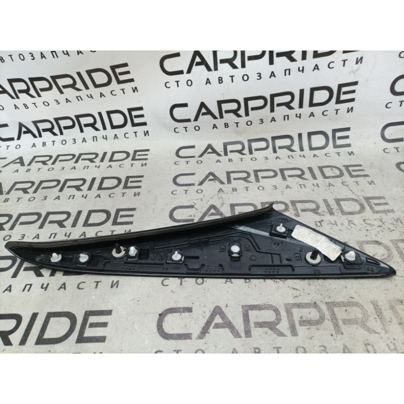 Молдинг стойки внешний (наружные элементы кузова) Cadillac Xt5 1 2016 3.6 23201847