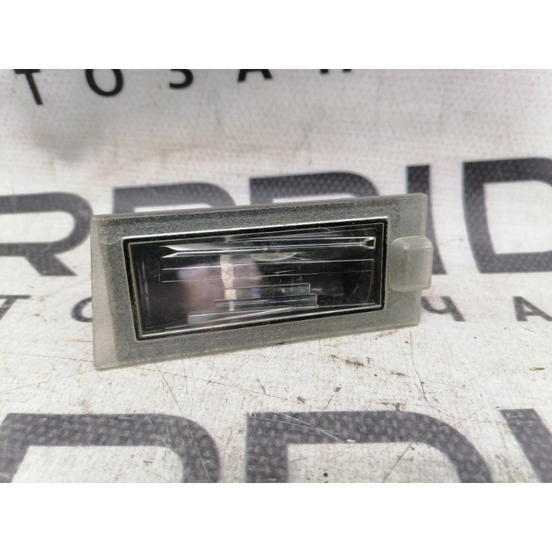 Плафон подсветки номера (оптика) Jeep Cherokee KL 2014 3.2 68223864AB