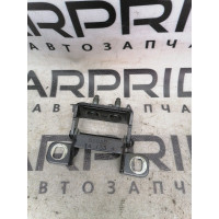 Петля багажника