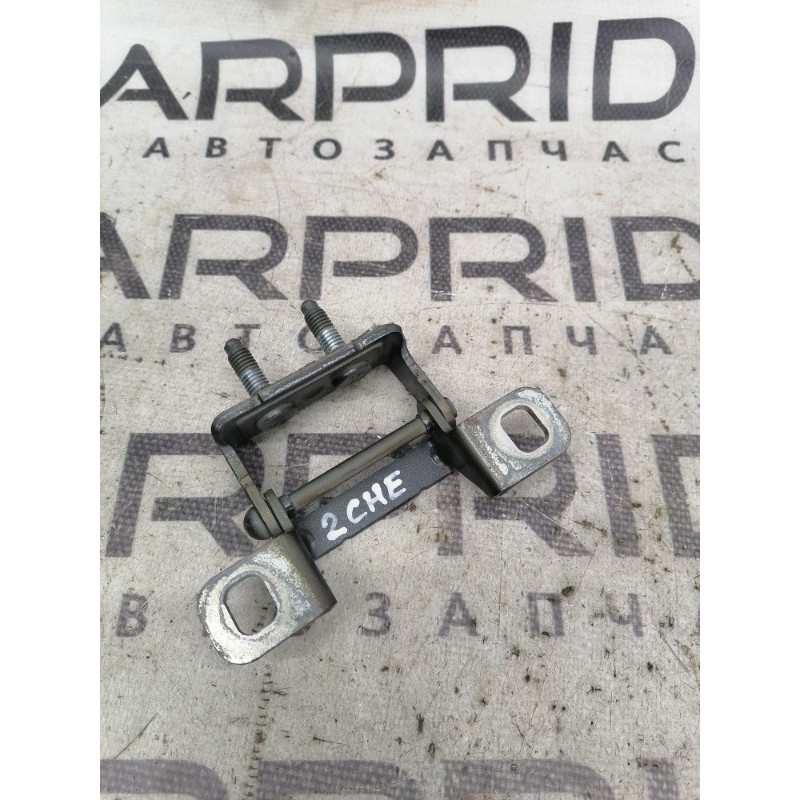 Петля багажника (кузов и элементы) Jeep Cherokee KL 2014 3.2 68145580AB