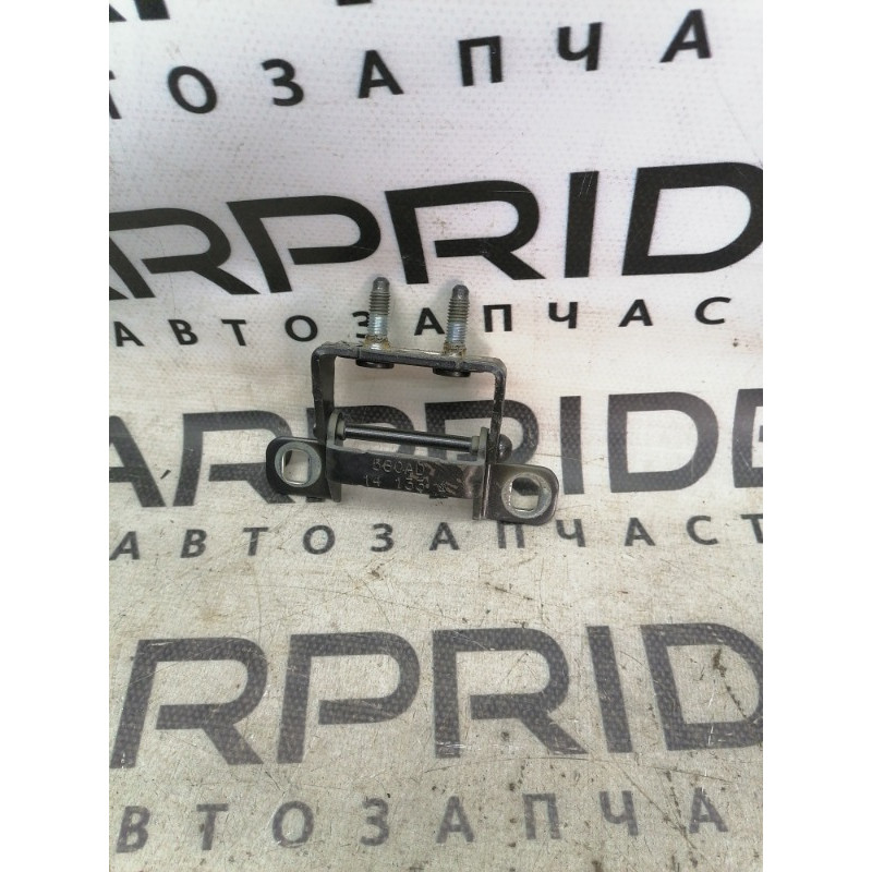 Петля багажника (кузов и элементы) Jeep Cherokee KL 2014 3.2 68145580AB