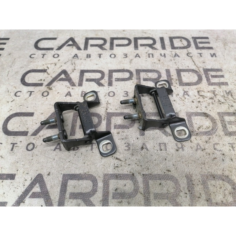 Петля багажника (кузов и элементы) Jeep Cherokee KL 2014 3.2 68145580AB