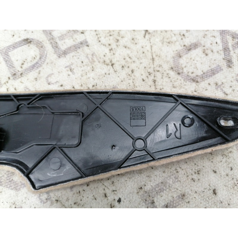 Накладка центральной консоли (салон) BMW 5-series F10 2011 3.0 N55B30 9171568