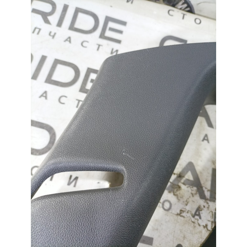 Обшивка стойки верхняя (салон) Cadillac Xt5 1 2016 3.6 84056984