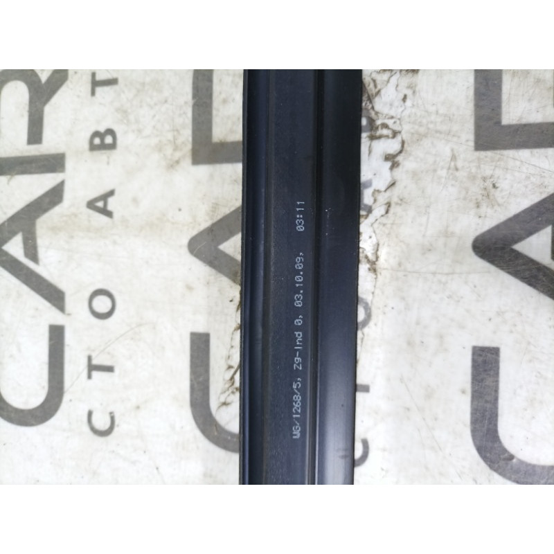 Внутрішній молдинг скла (зовнішні елементи кузова) BMW 3-series E93 2010 3.0 N52 51377119096