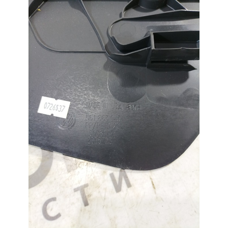Накладка центральной консоли (салон) Volkswagen Passat B7 2014 1.8 561863045a