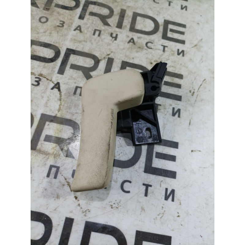 Ручка открывания капота (салон) Volkswagen Passat B7 2014 1.8 561823533
