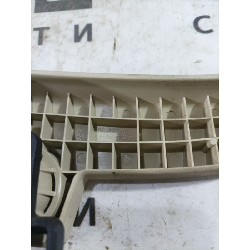 Ручка открывания капота (салон) Volkswagen Passat B7 2014 1.8 561823533