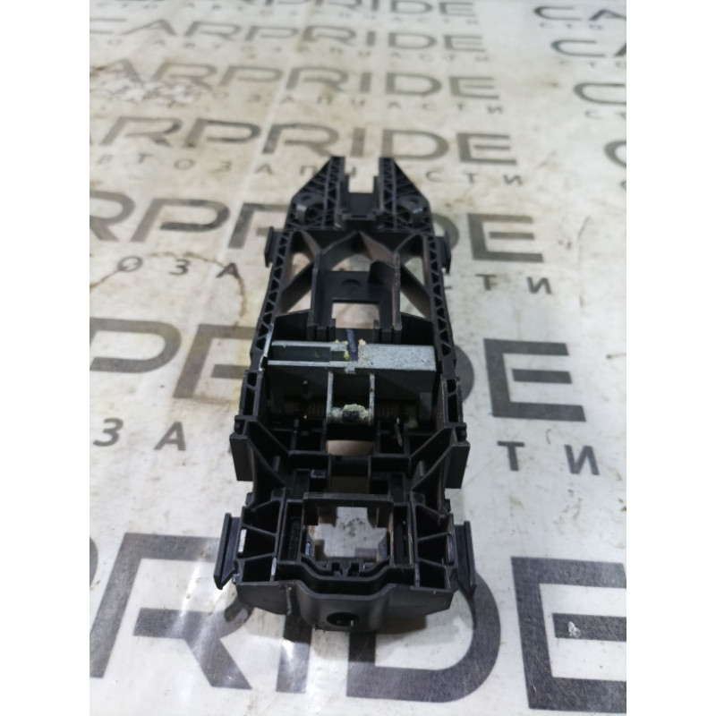 Кронштейн ручки двери (кузов и элементы) Volkswagen Passat B7 2014 1.8 5N0839885H