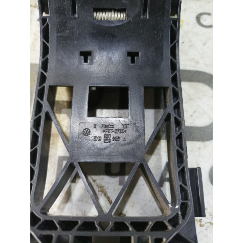 Кронштейн ручки двери (кузов и элементы) Volkswagen Passat B7 2014 1.8 5N0839885H