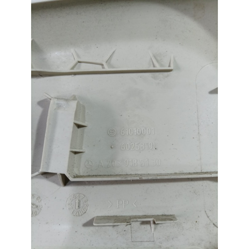 Накладка сидіння (салон) Mercedes-Benz C-class W203 2007 3.0 a2039185130