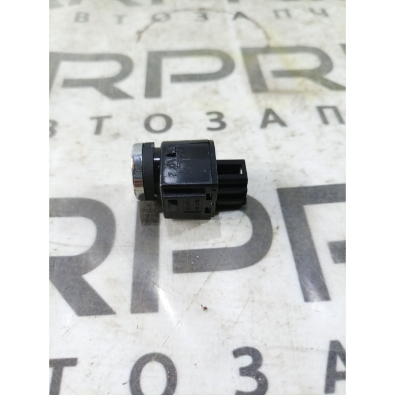 Кнопка открытия лючка топливного бака (электрика / кнопки) Jeep Cherokee Trailhawk 2014 2.4 68141862ab