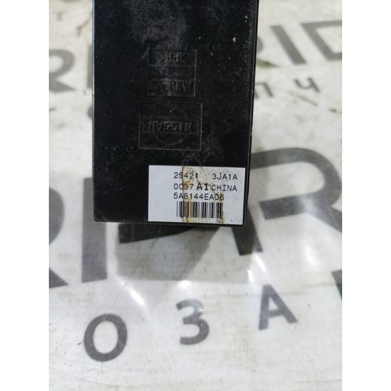 Кнопка стеклоподъемника (электрика / кнопки) Infiniti QX60 L50 2015 3.5 254213ja1a