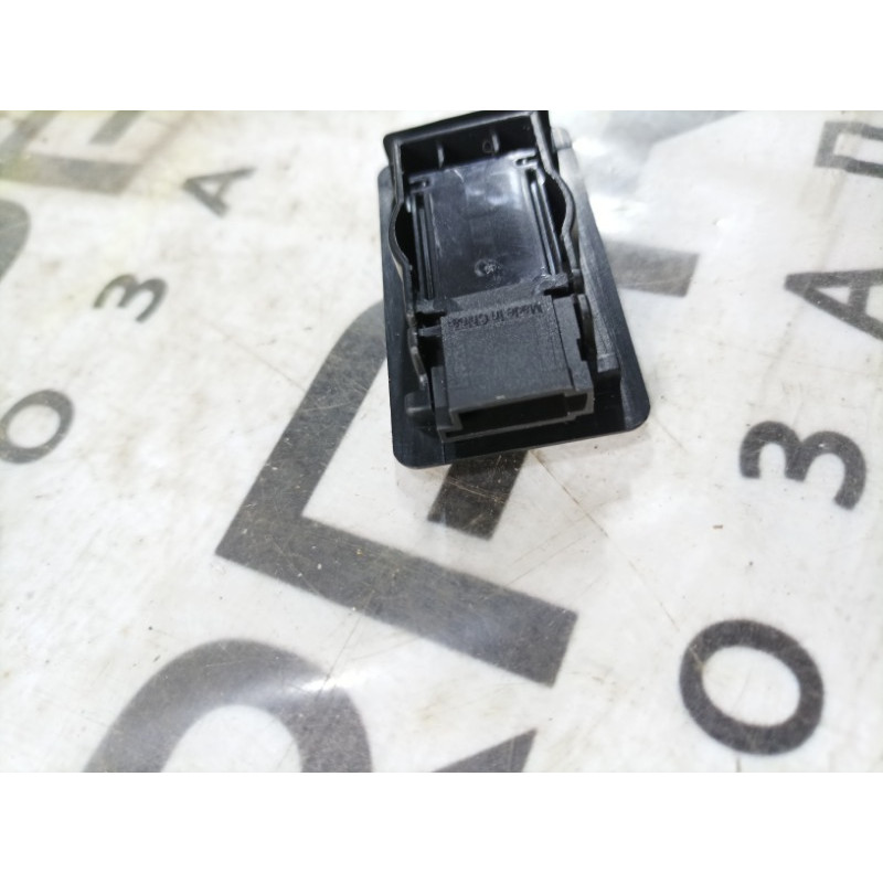 Плафон карты двери (электрика) Cadillac Xt5 1 2016 3.6 13582994