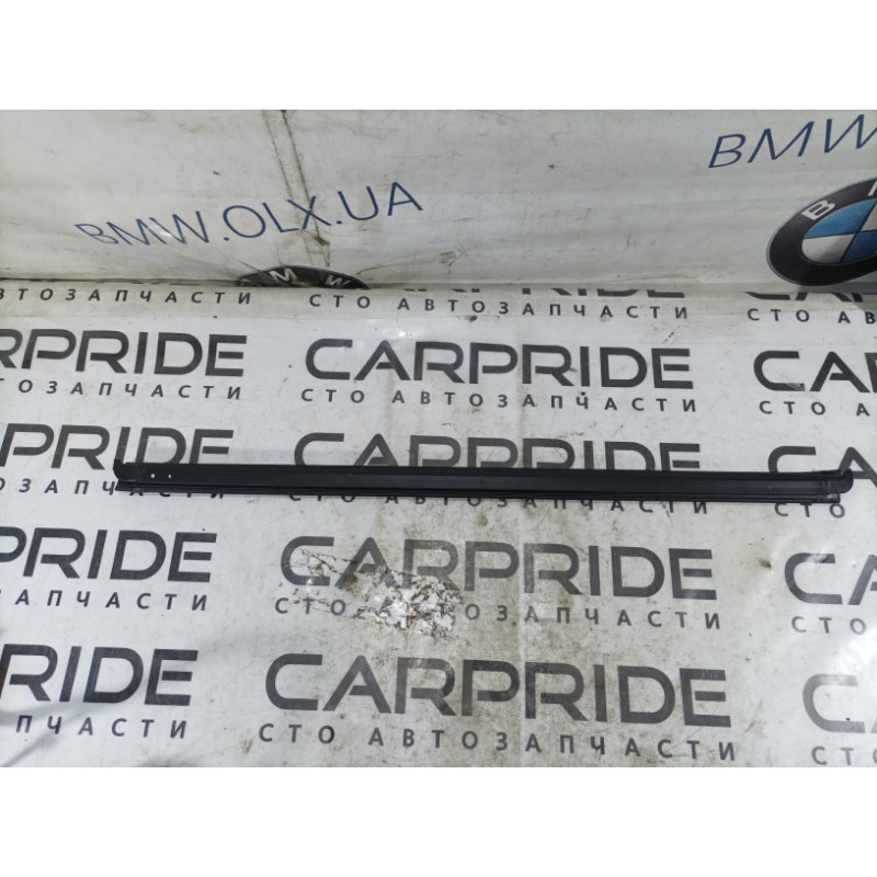 Молдинг стекла внутренний (наружные элементы кузова) Cadillac Xt5 1 2016 3.6 23198091