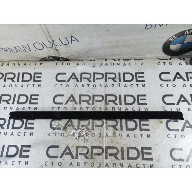 Молдинг стекла внутренний (наружные элементы кузова) Cadillac Xt5 1 2016 3.6 23198091