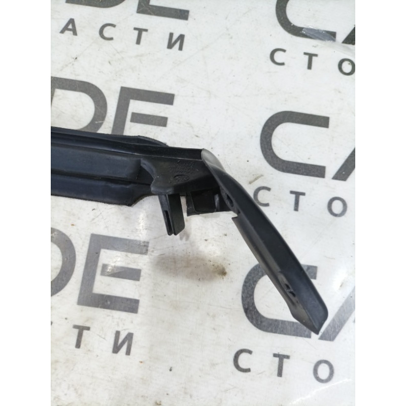 Молдинг стекла внутренний (наружные элементы кузова) BMW 3-series E93 2010 3.0 N52 51377119095