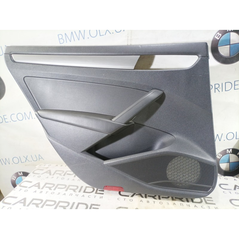 Дверная карта (салон) Volkswagen Passat B7 2014 1.8 561867211a
