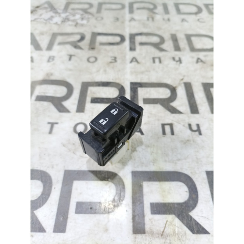 Кнопка блокировки центрального замка (электрика / кнопки) Subaru Outback BS 2016 2.5 83078AJ000