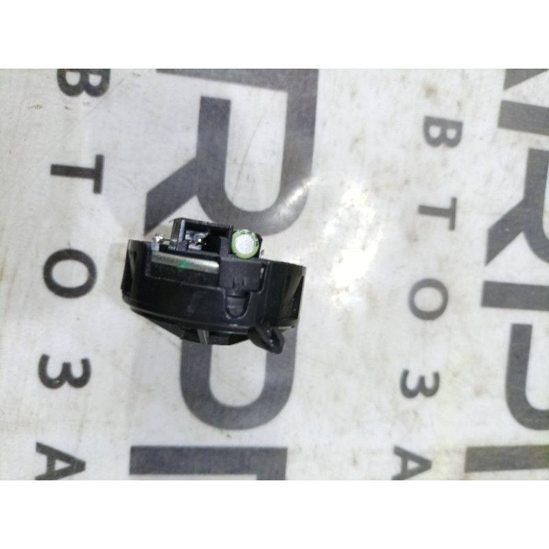 Динамик (электрика) Mercedes-Benz E-class W211 2008 3.5 a2128201002