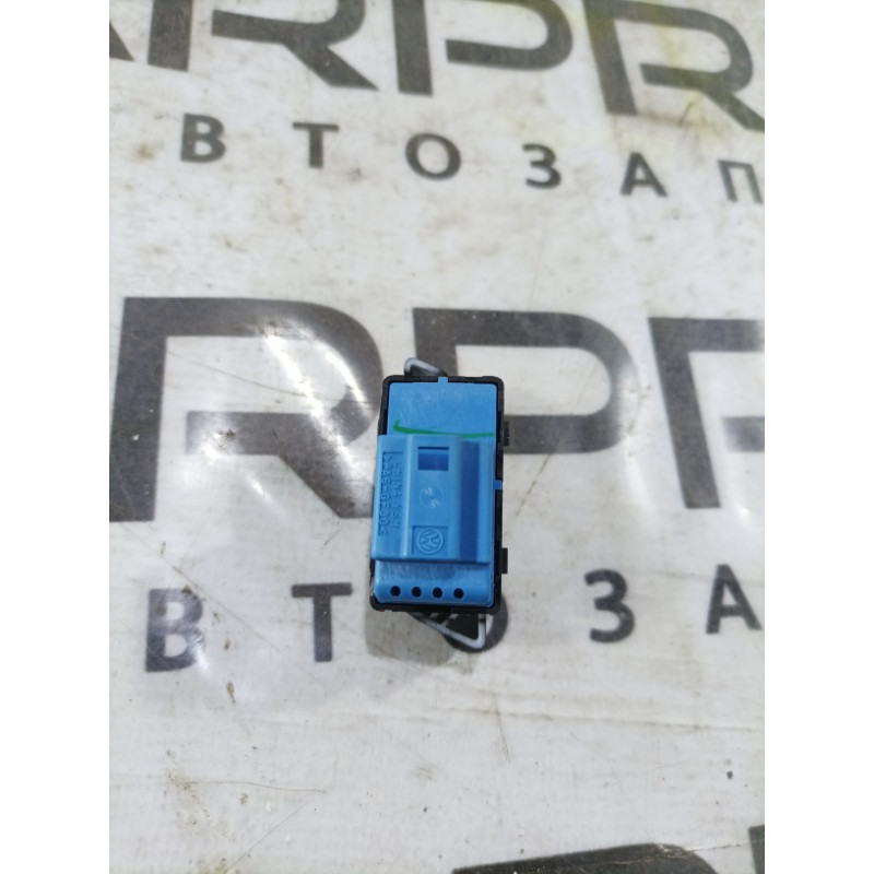 Кнопка блокировки центрального замка (электрика / кнопки) Volkswagen Passat B7 2014 1.8 561962135a